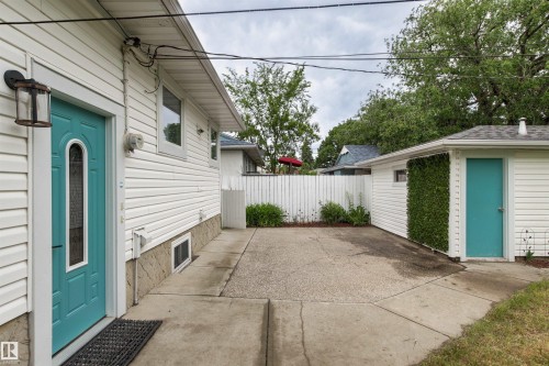7924 89 Avenue Nw, Edmonton, AB - Outdoor With Exterior