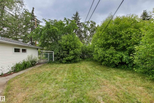 7924 89 Avenue Nw, Edmonton, AB - Outdoor