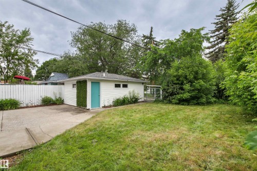 7924 89 Avenue Nw, Edmonton, AB - Outdoor