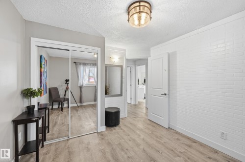 10656 93 Street, Edmonton, AB 