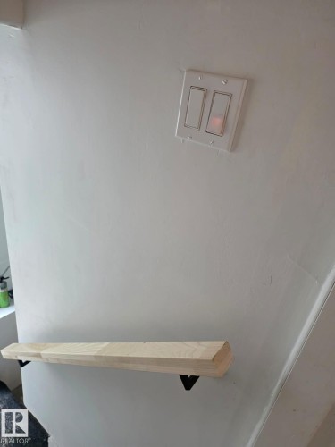 Image quality insufficient for description - 10656 93 Street, Edmonton, AB 