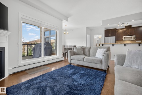 #465 11517 Ellerslie Rd Sw, Edmonton, AB - Indoor Photo Showing Living Room