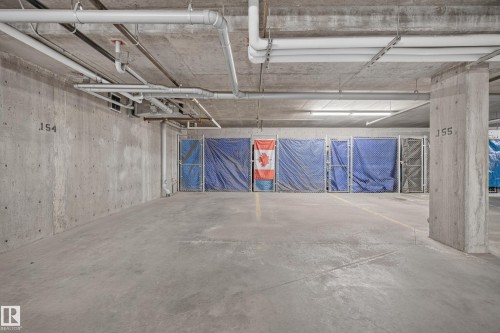 #465 11517 Ellerslie Rd Sw, Edmonton, AB - Indoor Photo Showing Garage