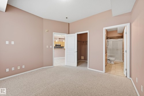 #369 4823 104A St Nw, Edmonton, AB - Indoor Photo Showing Other Room