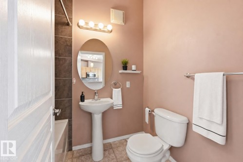 #369 4823 104A St Nw, Edmonton, AB - Indoor Photo Showing Bathroom