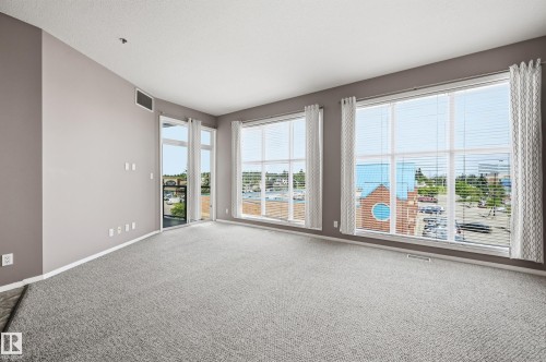 #369 4823 104A St Nw, Edmonton, AB - Indoor Photo Showing Other Room