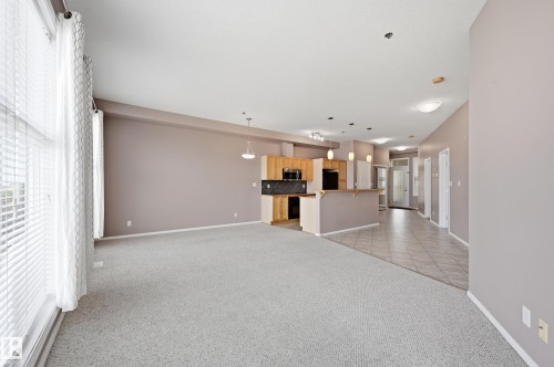 #369 4823 104A St Nw, Edmonton, AB - Indoor Photo Showing Other Room