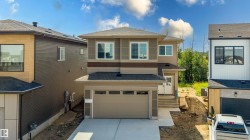 3235 5 Avenue SW  Edmonton, AB T6X 3C9