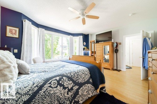 8731 85 Avenue Nw, Edmonton, AB - Indoor Photo Showing Bedroom