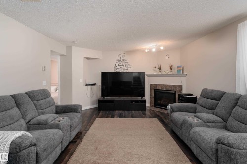 16256 132 Street Nw, Edmonton, AB 