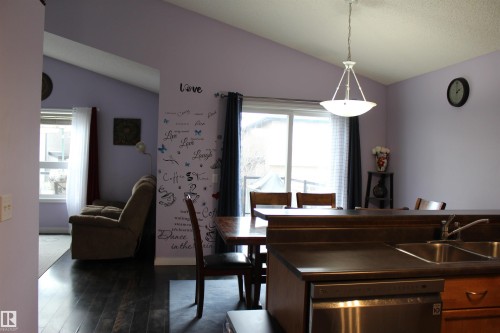 16256 132 Street Nw, Edmonton, AB - Indoor