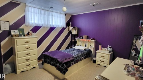 151042 Twp  Rd 562, Rural Two Hills County, AB - Indoor Photo Showing Bedroom