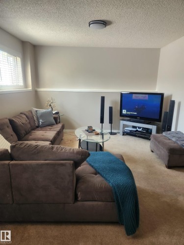 8029 17A Avenue Nw, Edmonton, AB - Indoor Photo Showing Other Room