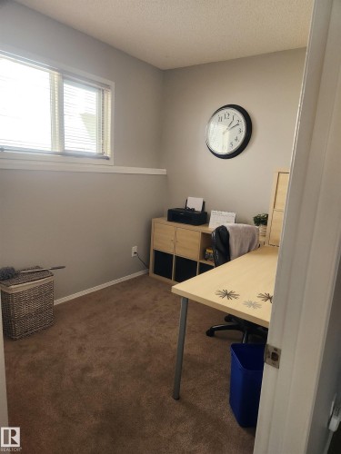 8029 17A Avenue Nw, Edmonton, AB - Indoor Photo Showing Office