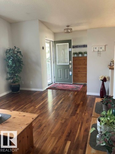 8029 17A Avenue Nw, Edmonton, AB - Indoor