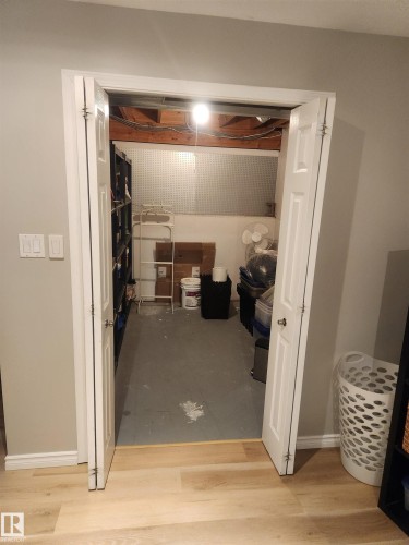 8029 17A Avenue Nw, Edmonton, AB - Indoor