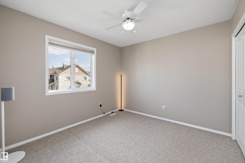 7214 19A Avenue Sw, Edmonton, AB - Indoor Photo Showing Other Room