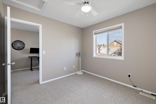 7214 19A Avenue Sw, Edmonton, AB - Indoor Photo Showing Other Room