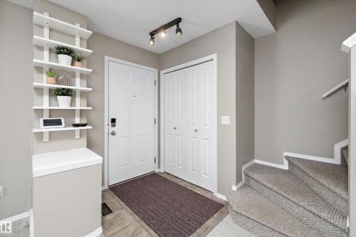 7214 19A Avenue Sw, Edmonton, AB - Indoor Photo Showing Other Room
