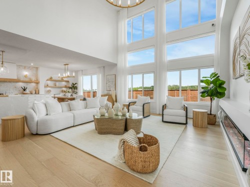 33 Birkshire Crescent, Sherwood Park, AB - Indoor Photo Showing Living Room