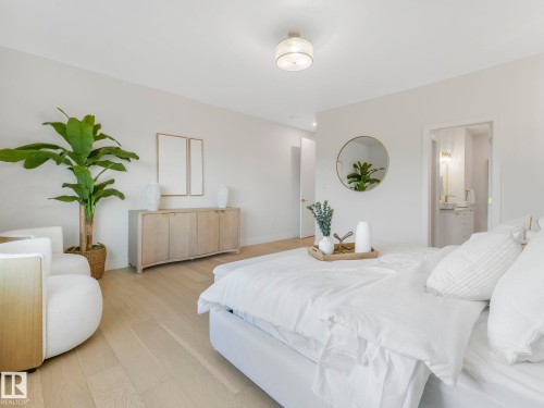 33 Birkshire Crescent, Sherwood Park, AB - Indoor Photo Showing Bedroom