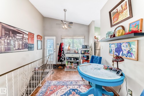 1283 Millbourne Road E, Edmonton, AB - Indoor Photo Showing Other Room