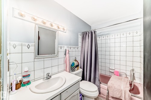 1283 Millbourne Road E, Edmonton, AB - Indoor Photo Showing Bathroom