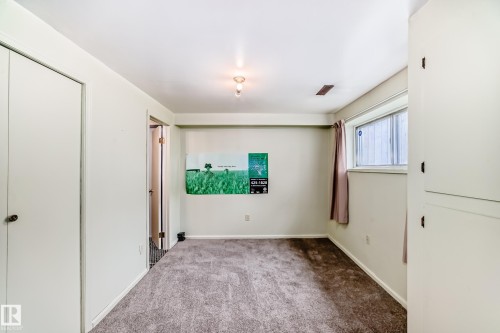 1283 Millbourne Road E, Edmonton, AB - Indoor Photo Showing Other Room