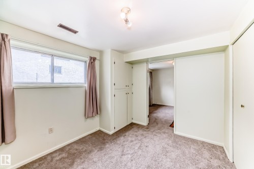 1283 Millbourne Road E, Edmonton, AB - Indoor Photo Showing Other Room