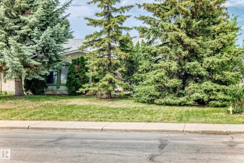 1283 Millbourne Road E, Edmonton, AB - Outdoor