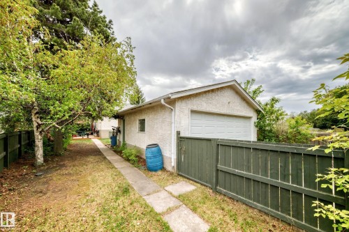 1283 Millbourne Road E, Edmonton, AB - Outdoor