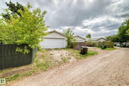 1283 Millbourne Road E, Edmonton, AB - Outdoor
