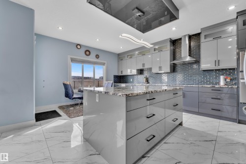 2011 18 Avenue Nw, Edmonton, AB - Indoor Photo Showing Kitchen With Upgraded Kitchen
