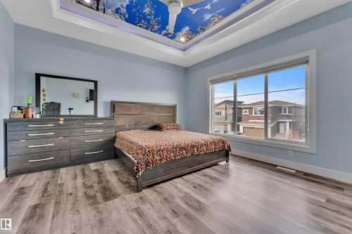 2011 18 Avenue Nw, Edmonton, AB - Indoor Photo Showing Bedroom