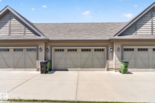 Garage - 319 Desrochers Boulevard Sw, Edmonton, AB - Outdoor