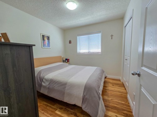 22 Dunfield Crescent, St. Albert, AB - Indoor Photo Showing Bedroom