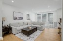 3363 Orchards Link Link Sw, Edmonton, AB  - Indoor Photo Showing Living Room 