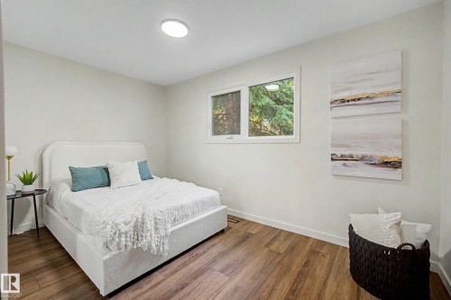 102 Goodridge Drive, St. Albert, AB - Indoor Photo Showing Bedroom