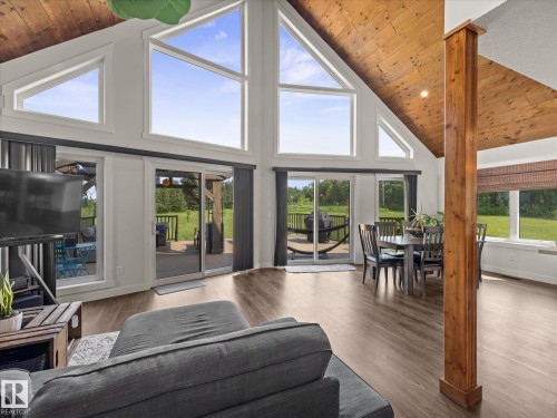 #90 50047 Rge Rd 244, Rural Leduc County, AB - Indoor