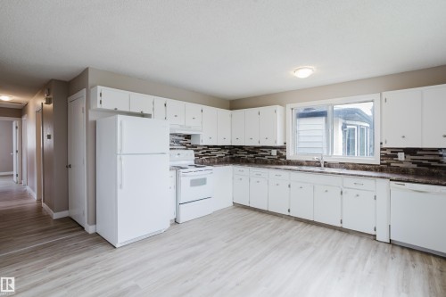 11916 152A Avenue, Edmonton, AB - Indoor Photo Showing Kitchen With Double Sink
