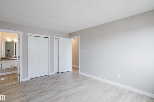 11916 152A Avenue, Edmonton, AB - Indoor