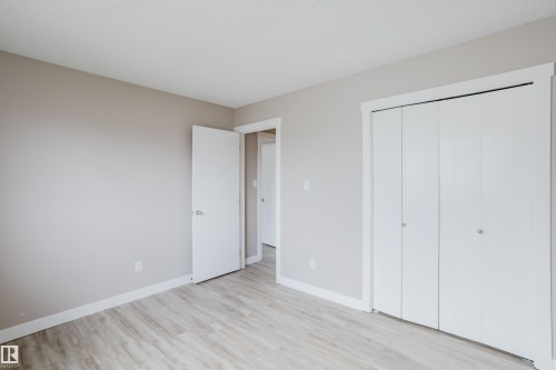 11916 152A Avenue, Edmonton, AB - Indoor Photo Showing Other Room