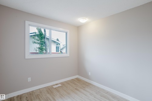 11916 152A Avenue, Edmonton, AB - Indoor Photo Showing Other Room