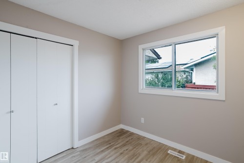 11916 152A Avenue, Edmonton, AB - Indoor Photo Showing Other Room
