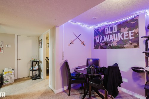 11916 152A Avenue, Edmonton, AB - Indoor