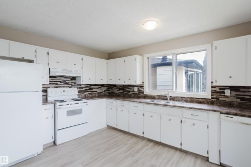 11916 152A Avenue, Edmonton, AB - Indoor Photo Showing Kitchen With Double Sink