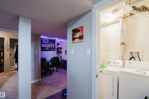 11916 152A Avenue, Edmonton, AB - Indoor Photo Showing Laundry Room