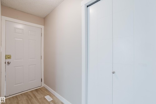 11916 152A Avenue, Edmonton, AB - Indoor Photo Showing Other Room