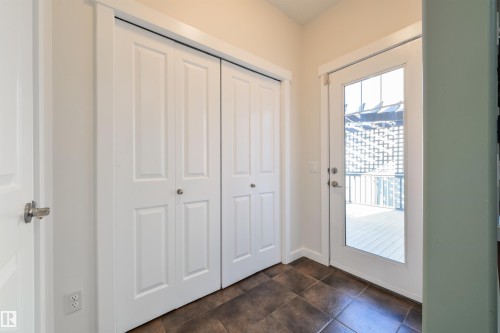 1607 Kerr Road Nw, Edmonton, AB - Indoor Photo Showing Other Room