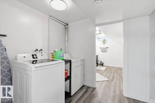 116 Cameron Crescent, Wetaskiwin, AB - Indoor Photo Showing Laundry Room